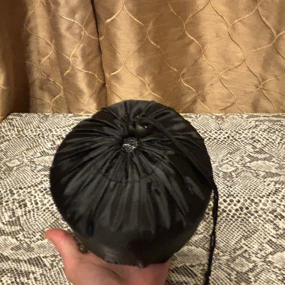 Memory Foam Neck Pillow, Travel Pillow In Soft Carry Case , New - Picture 3 of 4